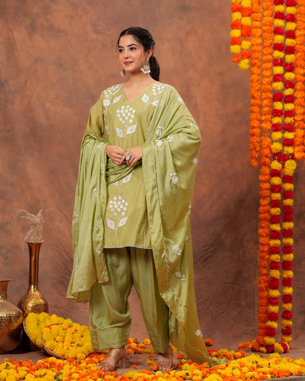 RAJPUTANA CAMISA Women Embroidered Pure Cotton Kurta Palazzo Dupatta Set - Green