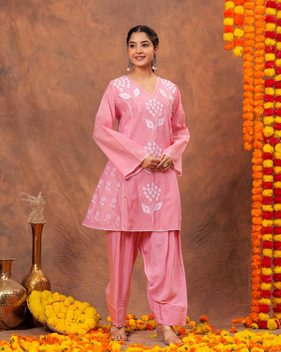 RAJPUTANA CAMISA Women Embroidered Pure Cotton Kurta Palazzo Dupatta Set - Peach