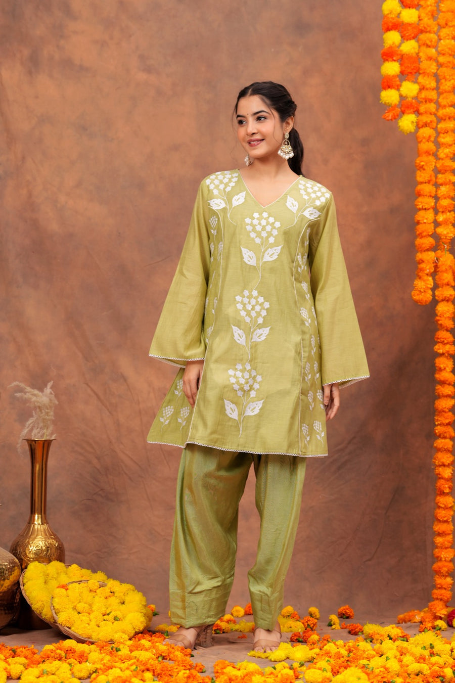 RAJPUTANA CAMISA Women Embroidered Pure Cotton Kurta Palazzo Dupatta Set - Green
